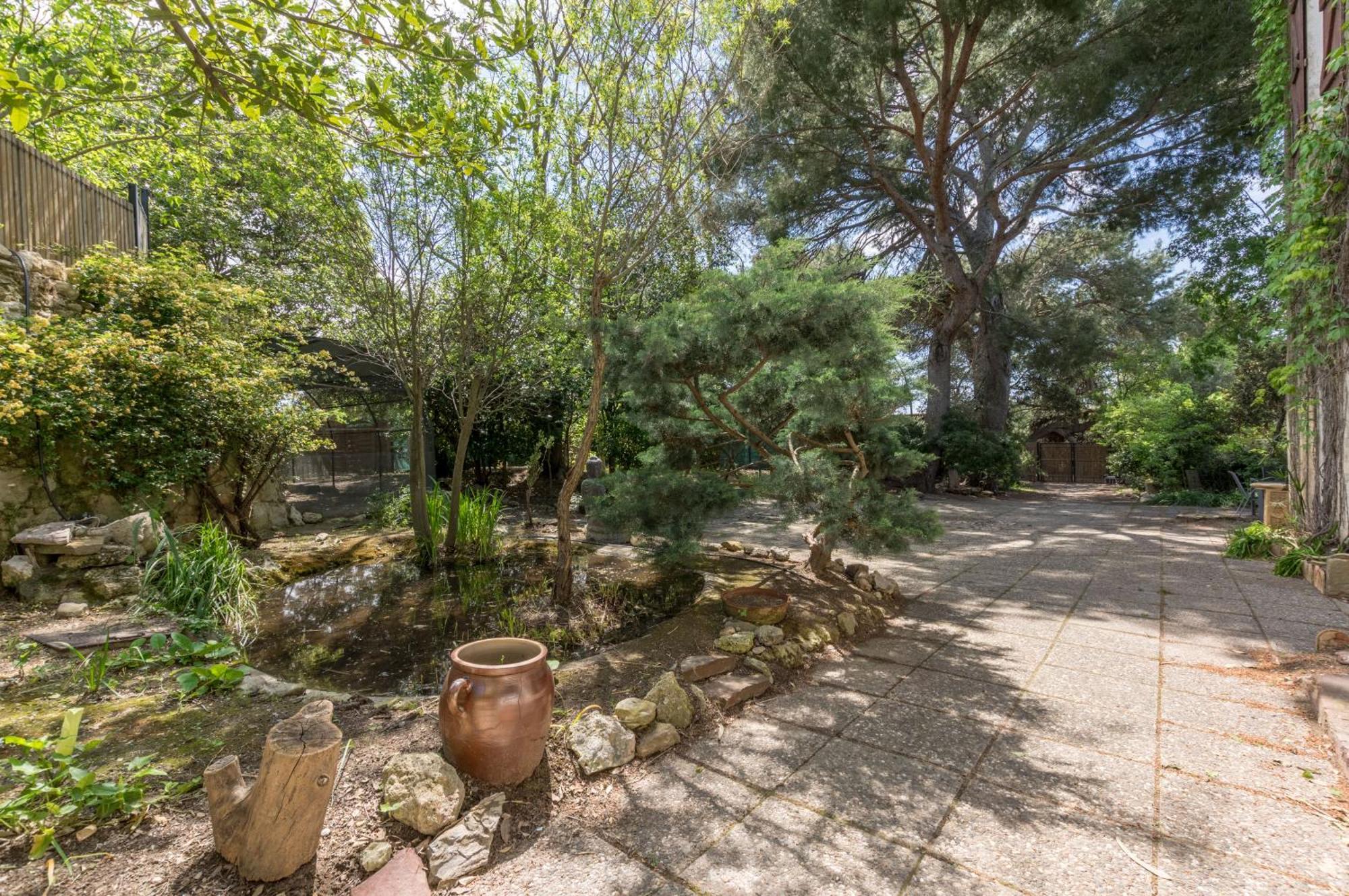 Maison Avec Piscine Location De Vacances Ferme Pedagogique Du Dolmen Le Pouget Exterior foto